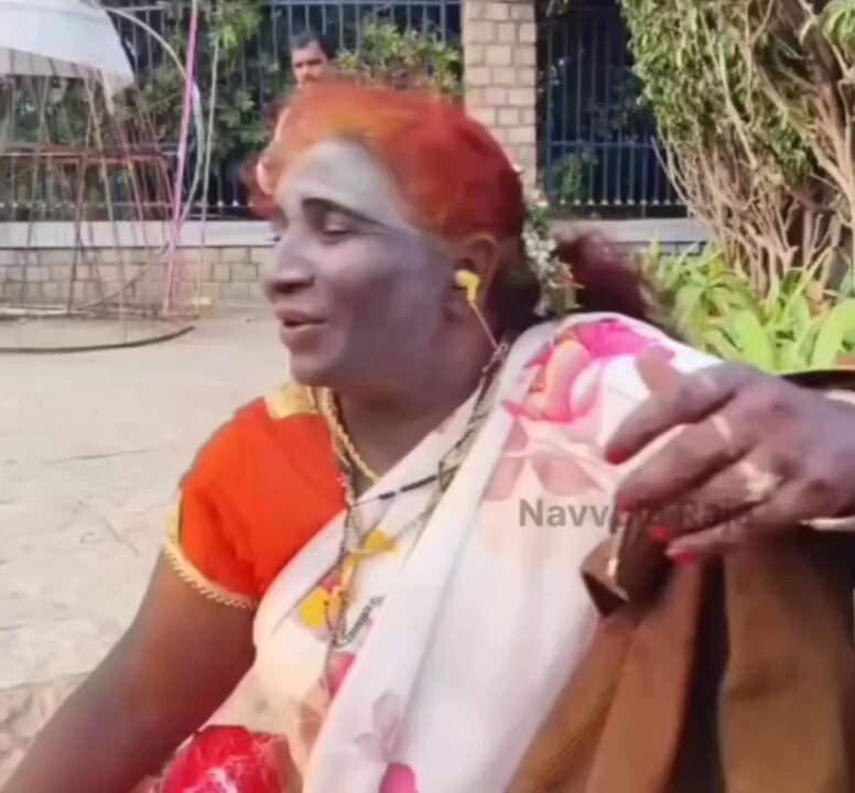 Oreee 😭😂 10min navvukunna ra ...