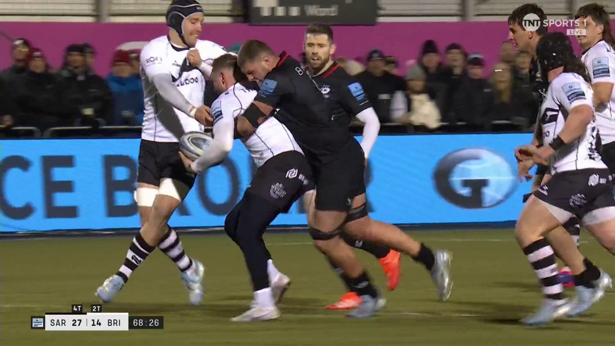 "It's like he's taking the bin out!" Tom Willis, stop that 😭 #SARvBRI | #GallagherPrem