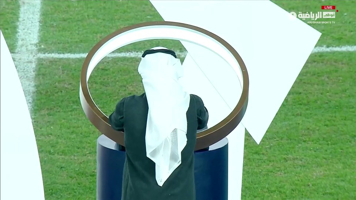 للأسف يا بدر الي شار عليك انك تظهر بهذا المظهر ما يبيلك الخير كان بالإمكان افضل من هذا الظهور 👎🏻👎🏻👎🏻👎🏻👎🏻👎🏻👎🏻👎🏻