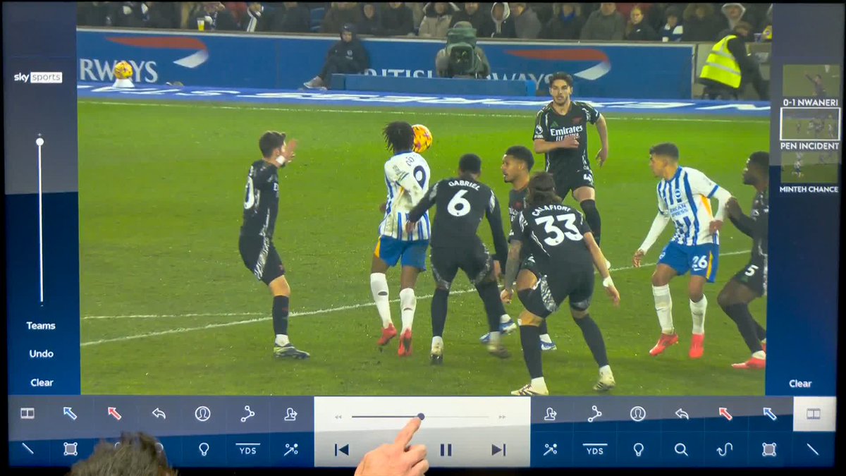 Jamie Redknapp and Steve Sidwell debate whether Brighton’s penalty should’ve been given 🤔 What’s your take? Let us know! 👇