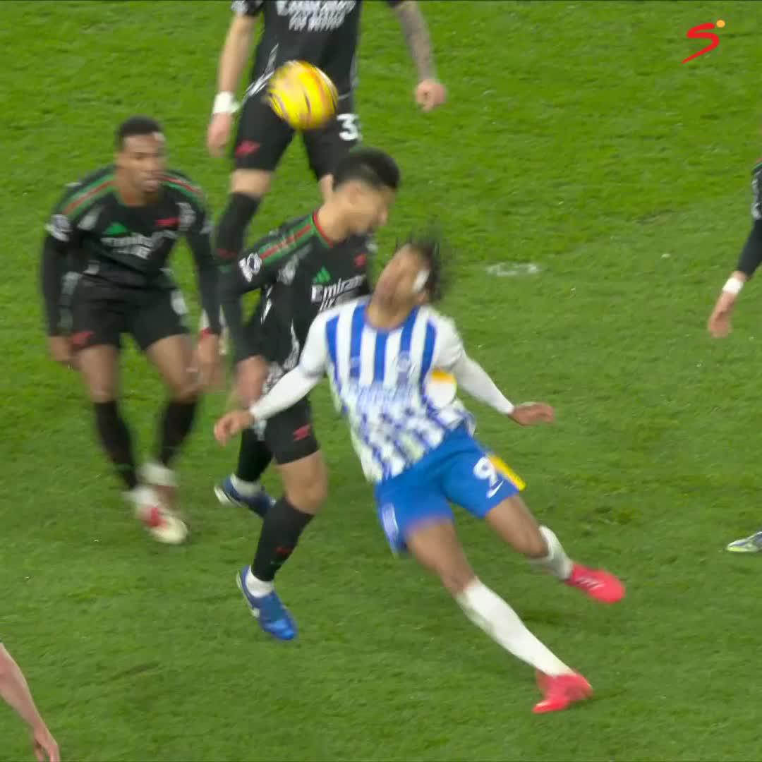 Fabrizio Romano This was a penalty...cry more Mikel Arteta