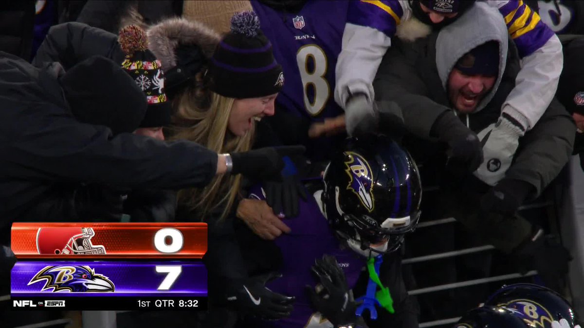 NATE WIGGINS PICK-SIX 😈 The rookie’s first INT is a TD 👏 #CLEvsBAL | ABC, ESPN, ESPN+