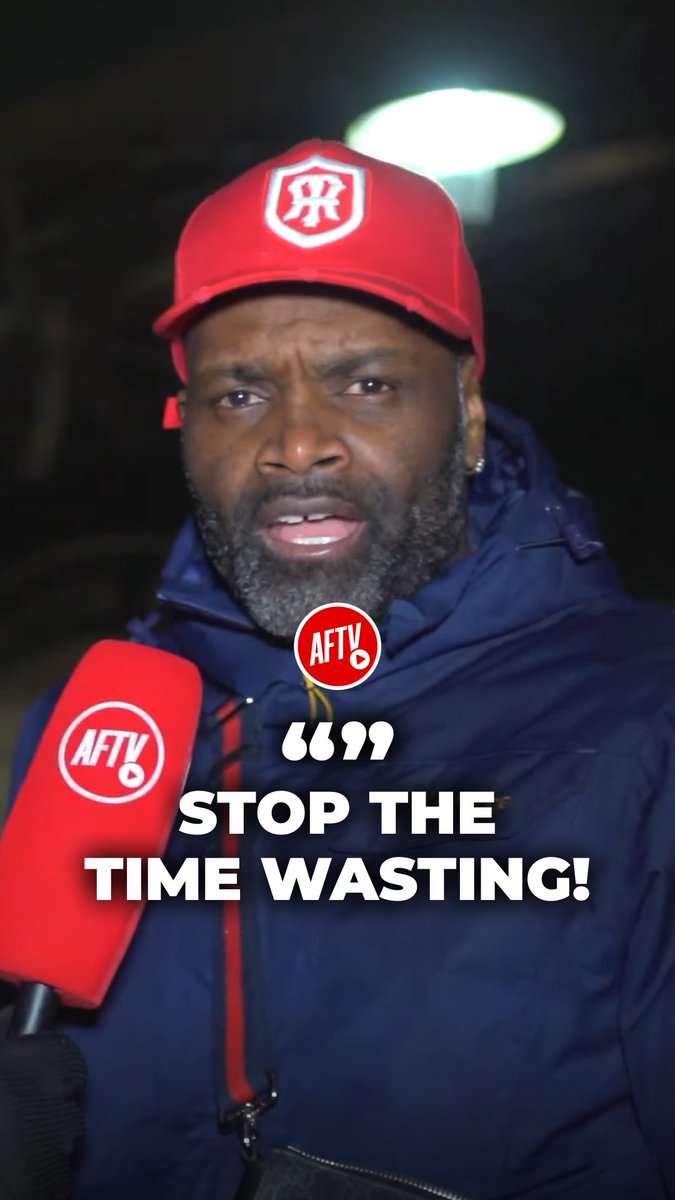 'The referee was really good, we need to stop time wasting!' 😳 #FanCams