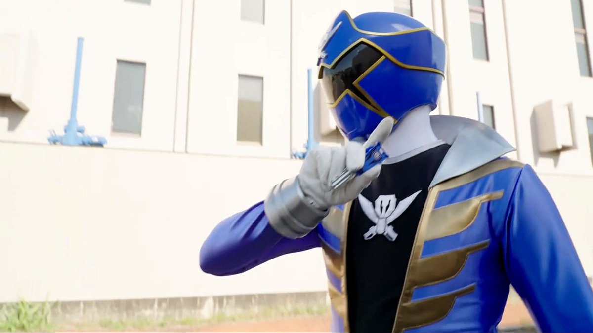 抜けたブンブルーの穴を埋めるゴーカイチェンジとロッド二刀流はゴーカイブルーにしかできないド派手な展開 #ブンブンジャー #nitiasa #ゴーカイジャー