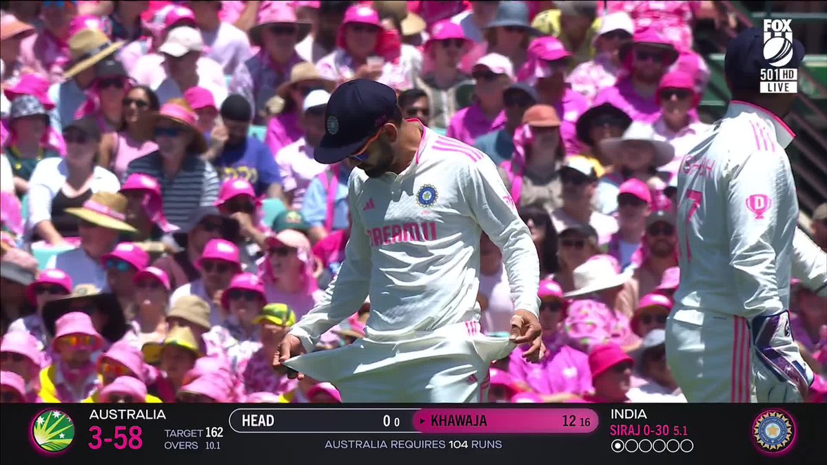 Virat had a cheeky message for the SCG crowd. 📺 WATCH #AUSvIND on Ch. 501 or stream via Kayo ✍️ LIVE BLOG 🔢 MATCH CENTRE