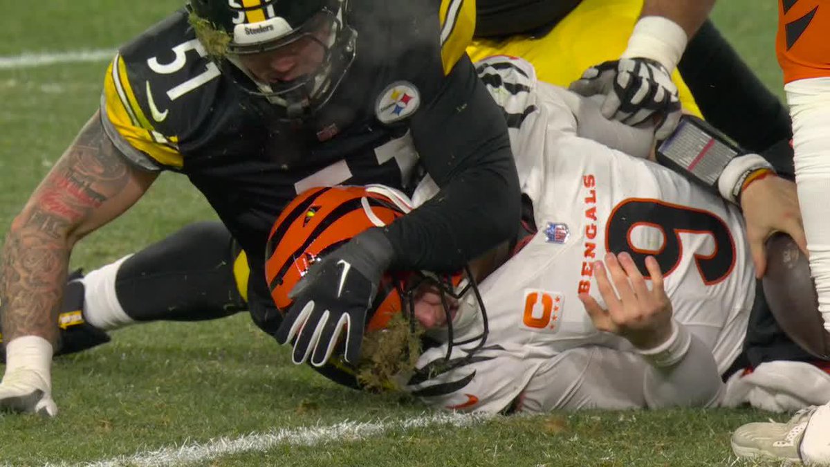 Joe Burrow was slow to get up after this sack. He walked off under his own power and went to the medical tent before returning to the bench.