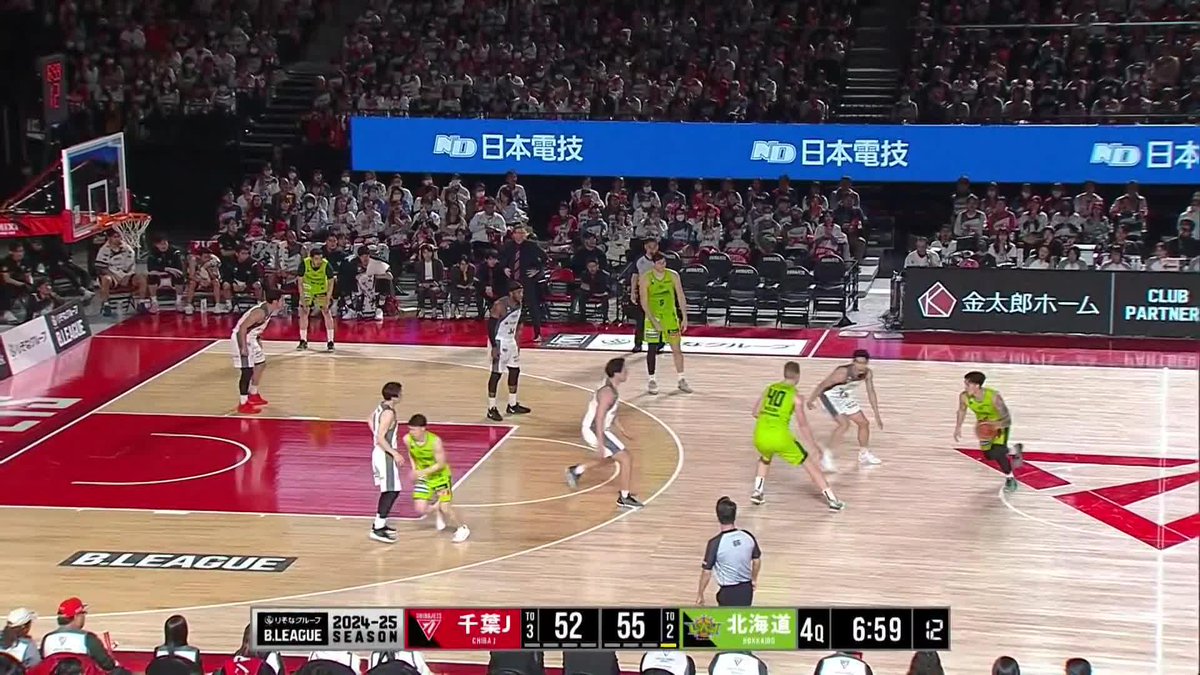 FINAL SCORE 千葉ジェッツ 64 #レバンガ北海道 70 千葉J【Q】北海道 14【1Q】30 20【2Q】15 11【3Q】10 19【4Q】15 1ポゼッション差まで詰められるも、24秒バイオレーションを奪うなどディフェンスで我慢し続け、最後に勝利を掴み取る🌟 会場や配信ご視聴を通して、全緑応援ありがとうございました! 週末北海きたえーるで会いましょう⛄💚 「バスケットLIVE」見逃し配信