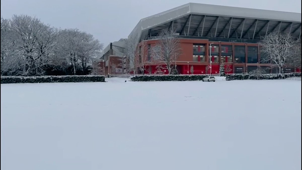BREAKING: Safety meeting planned to confirm if Liverpool vs Man Utd can go ahead after heavy snow🚨
