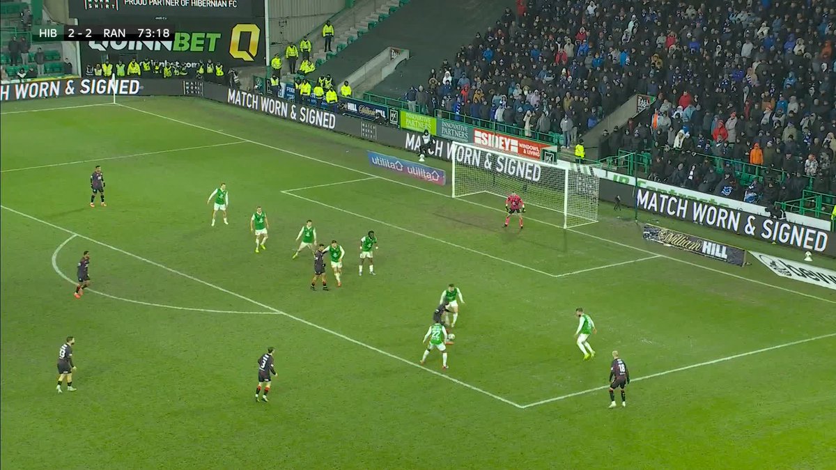 🤩 “It’s magical from the Moroccan!” Hamza Igamane bags a perfect hat-trick to put Rangers 3-2 up against Hibs! ⬇️