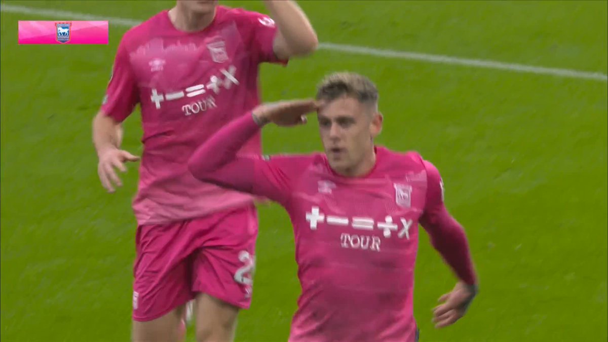 Sammie Szmodics fires Ipswich ahead 🚜