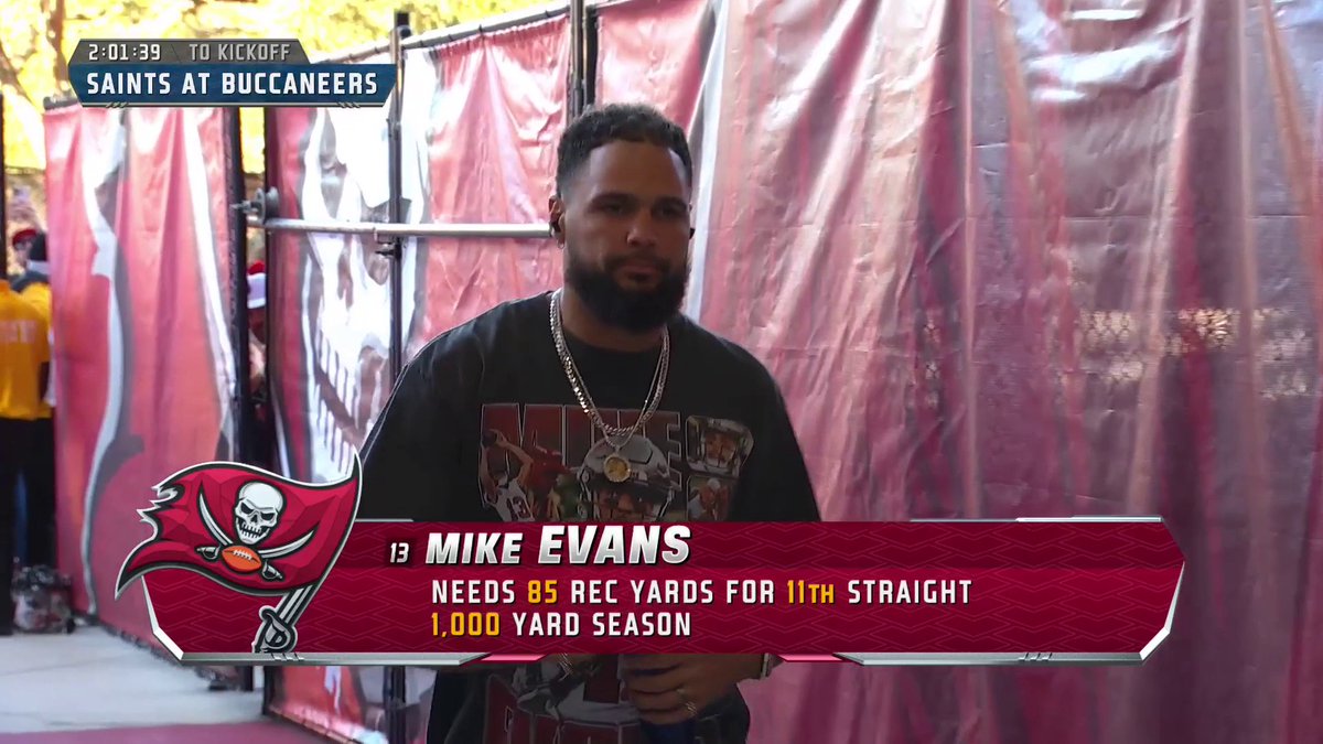 Mike Evans wearing a Mike Evans shirt 🤌