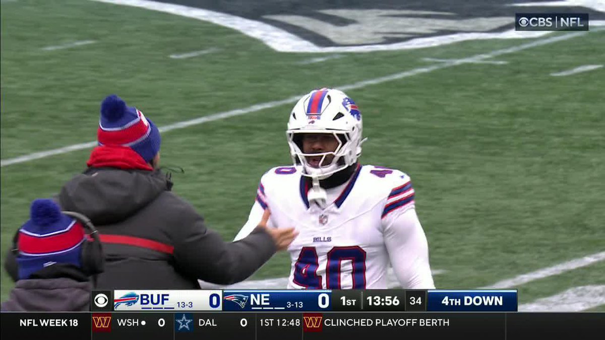 Von Miller just earned a $1.5 million bonus with this sack 🤑 📺 CBS