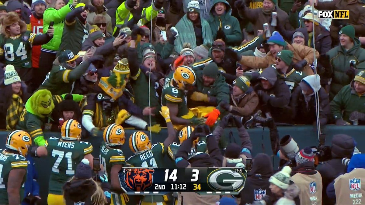 That's eight straight games with a rush TD for Jacobs, a franchise record! #CHIvsGB