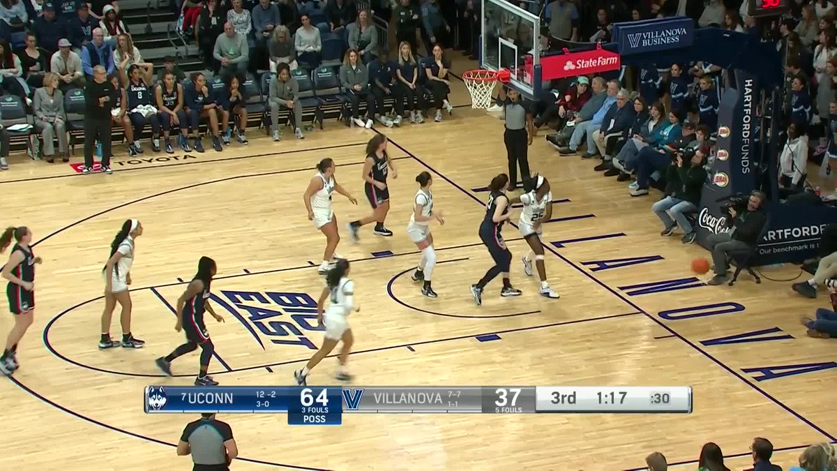 Paige Bueckers returns to the UConn bench:
