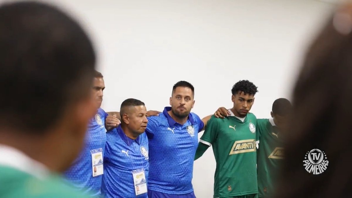 Uma vitória COLOSSAL! 🔥 Os primeiros bastidores de 2025 são das #CriasDaAcademia! A TV Palmeiras mostra como foi a estreia da molecada na Copinha, com recorde e chuva de gols! ⛈️⚽ ➤ #AvantiPalestra