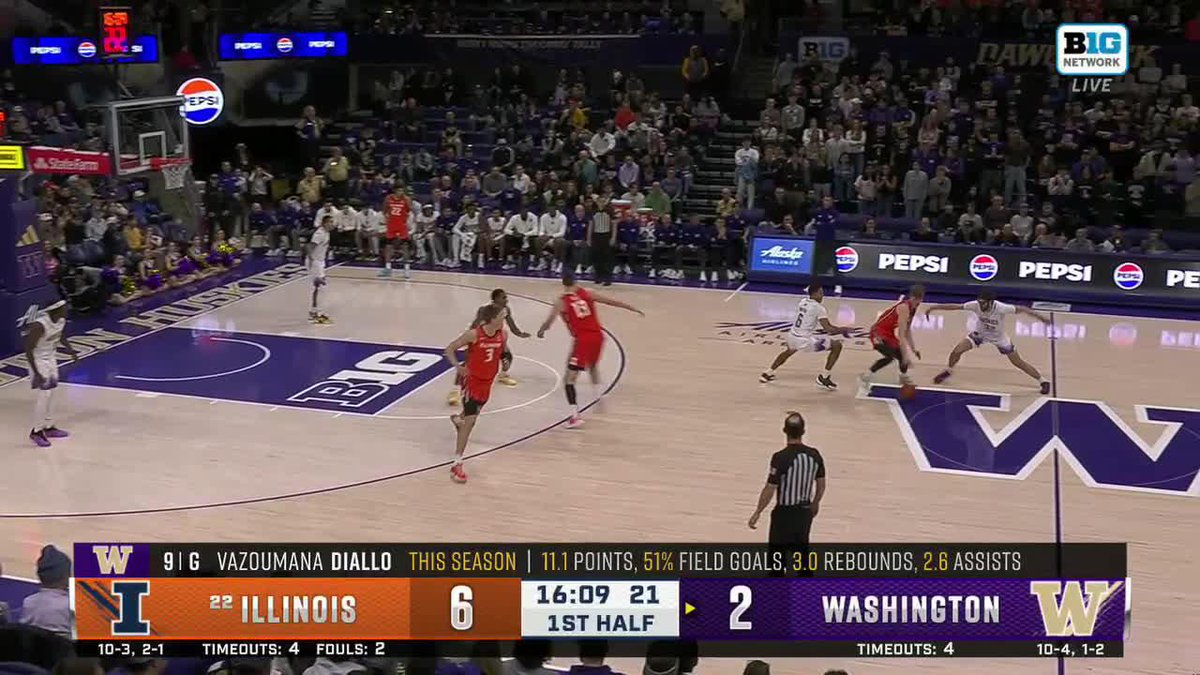 Found him on the run. Ben Humrichous 👉 Tomislav Ivisic 1H 16:03| Illini 8, Washington 2 📺: Big Ten Network