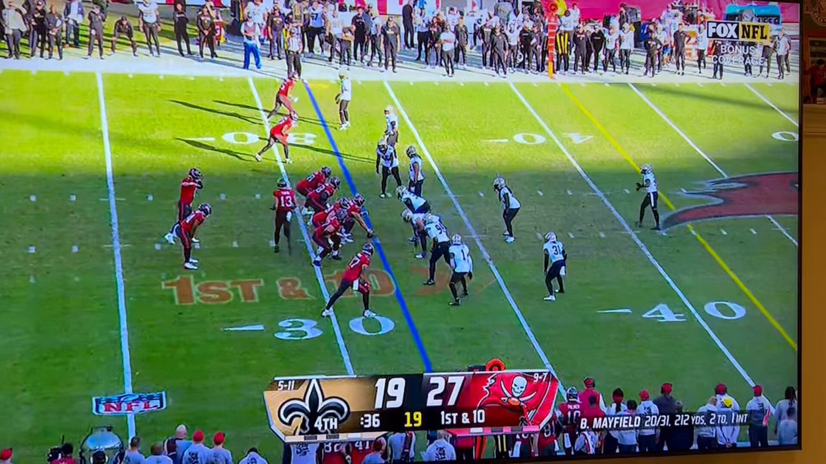 This is why you give your guy a chance at the record he’s chasing. It’s not an individual thing. Look at the teammates. Look at everybody being fired up. This is why you did. Sports are about people.
