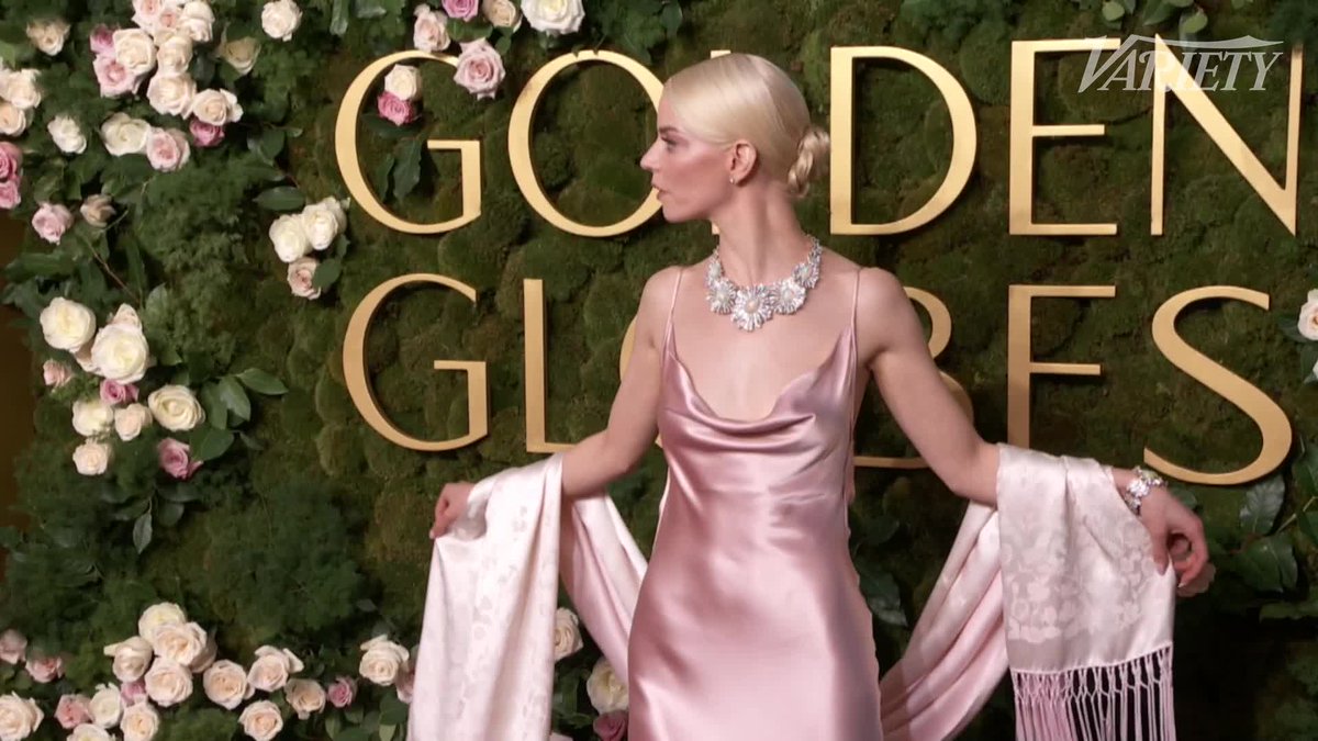 Anya Taylor-Joy stuns at the Golden Globes.