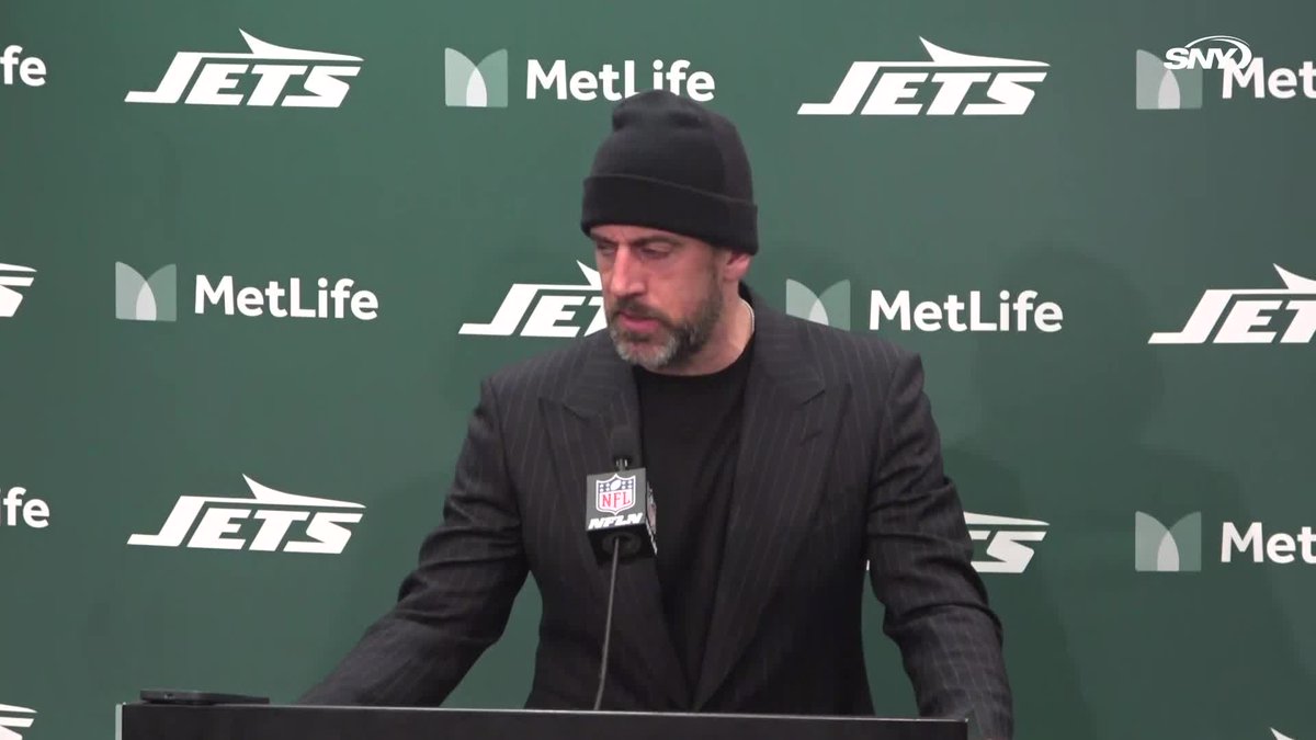 Aaron Rodgers on reports that people close to him have said he is likely to retire: "People said they were close to me?"