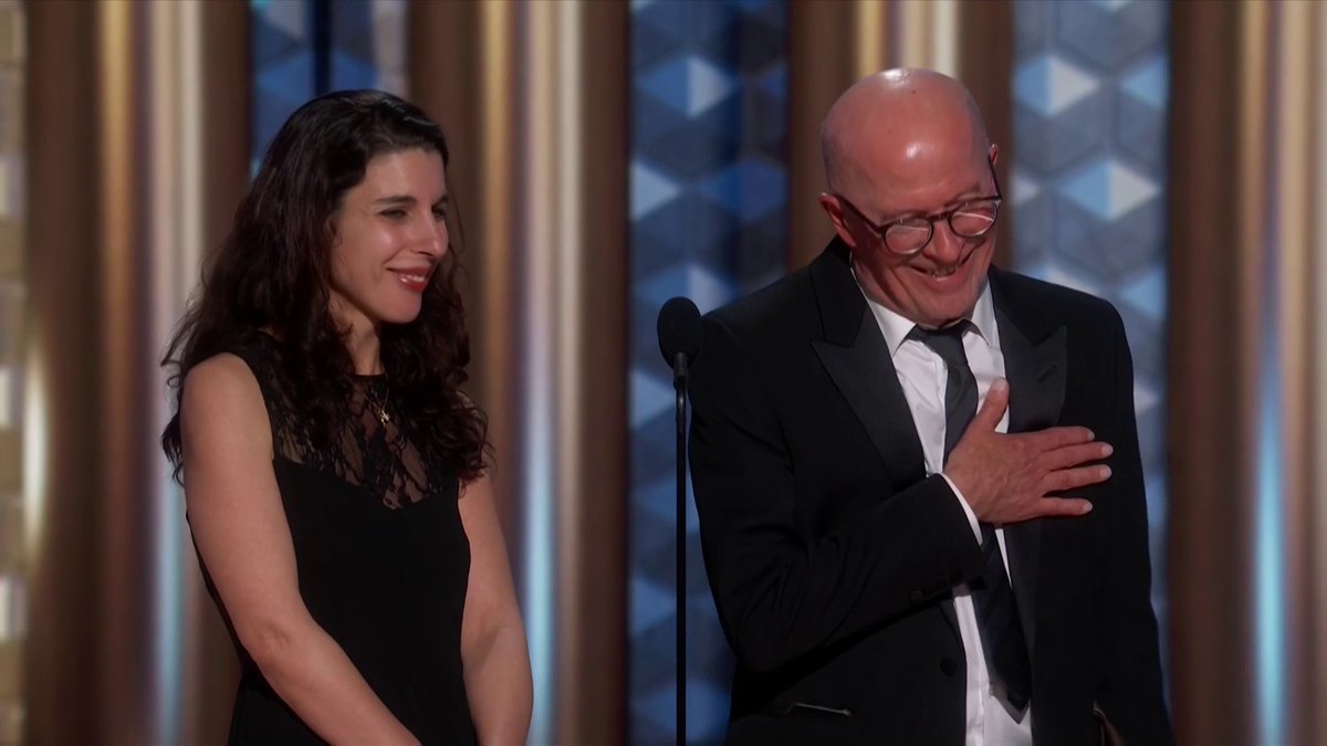 "S'il y avait plus de soeurs dans le monde, peut-être serait-il meilleur" ✨ Emilia Pérez de Jacques Audiard remporte le prix du meilleur film en langue étrangère #GoldenGlobes