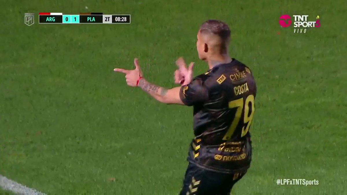 Me quiebro es el defensor de todos los tiempos (nunca lo vi jugar un partido)