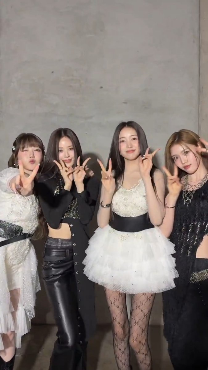 😻#이즈나 #방지민 #정세비 와의 다정한 계절 속에서🍑 #izna #BANGJEEMIN #JEONGSAEBI 🔗 🔗 🔗 #여자친구 #GFRIEND #우리의다정한계절속에 🧭