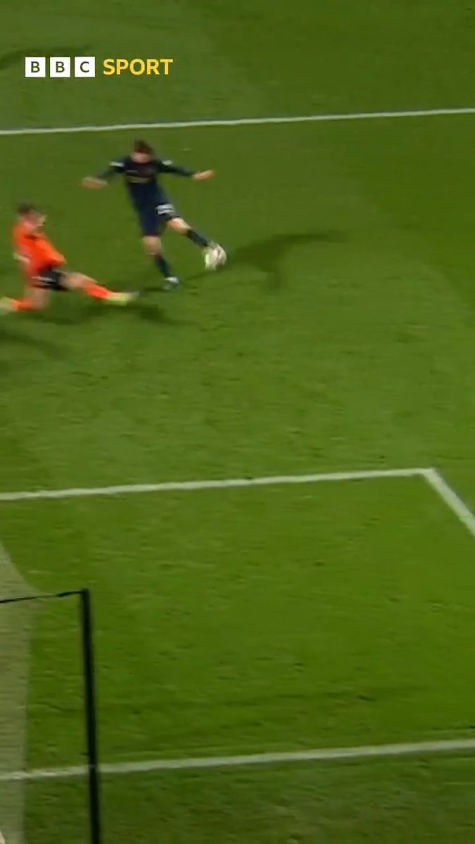 The technique on this match-winning volley from Hearts' James Penrice 👏 #BBCFootball