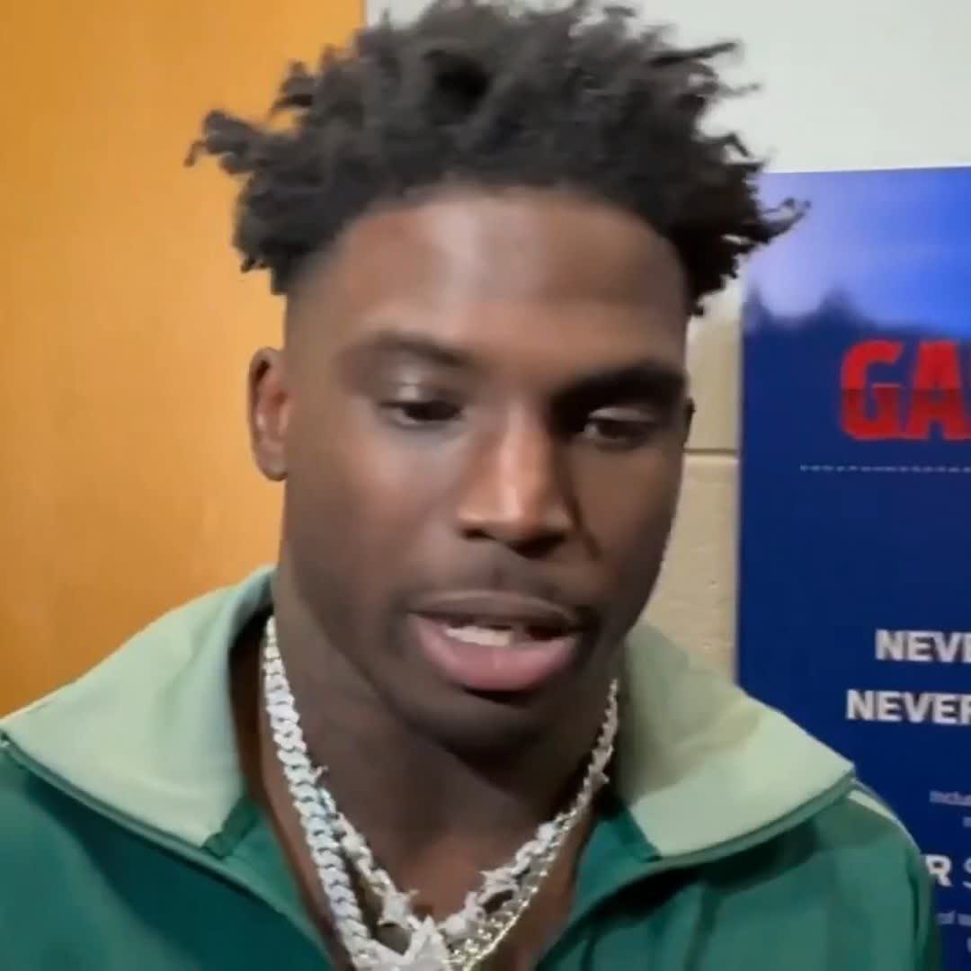 “I’m out bro.” Tyreek Hill on his future with the Dolphins 😳