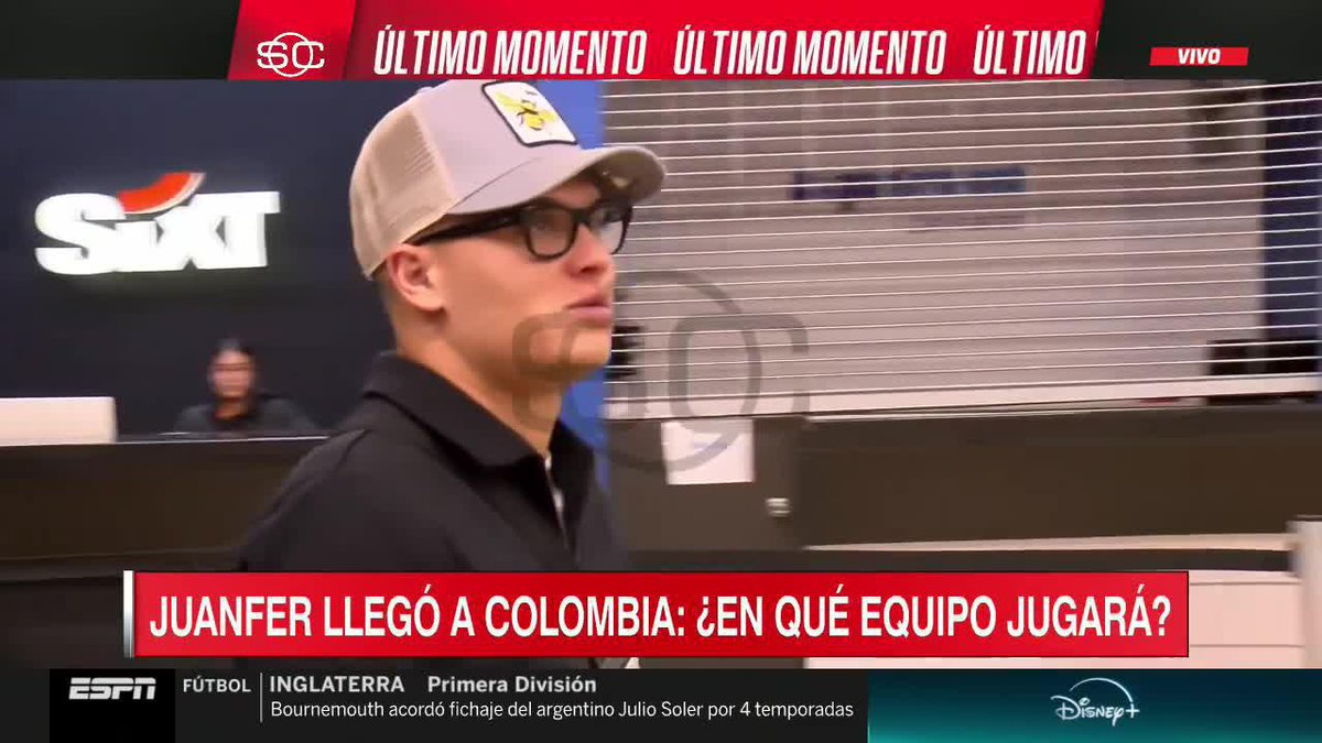 ¡JUANFER YA ESTÁ EN COLOMBIA! No hubo declaraciones, pero sí fotos con los hinchas en la llegada a su tierra. 📺 #DisneyPlus