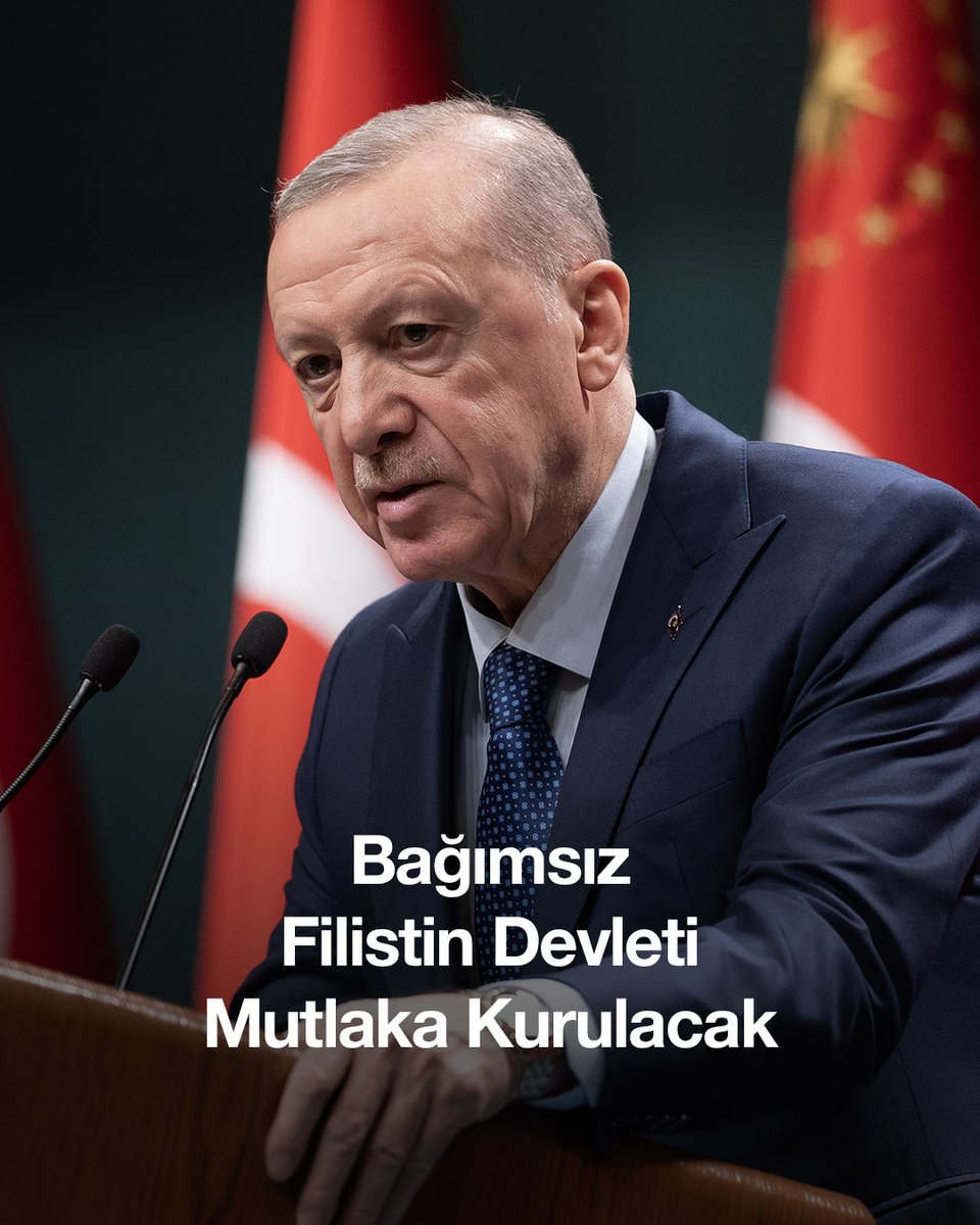 Cumhurbaşkanımız Recep Tayyip Erdoğan: “1 Ocak sabahı Bir Güneş Doğuyor sloganıyla bir araya gelen, Türk milletinin Filistinli kardeşleriyle dayanışmasını ortaya koyan tüm vatandaşlarıma teşekkür ediyorum. Biz şu ilahi müjdeye tüm kalbimizle iman ediyoruz: Allah sabredenlerle beraberdir.”