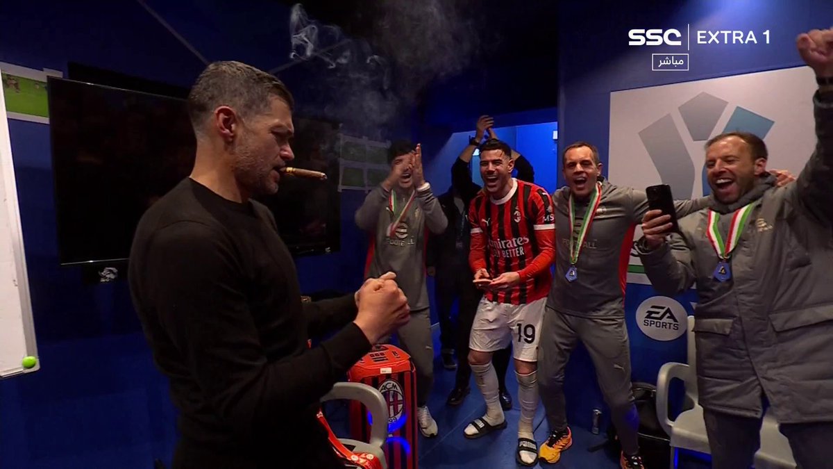 Conceicão’s full cigar celebration after the Italian Super Cup win 🚬🔴⚫️