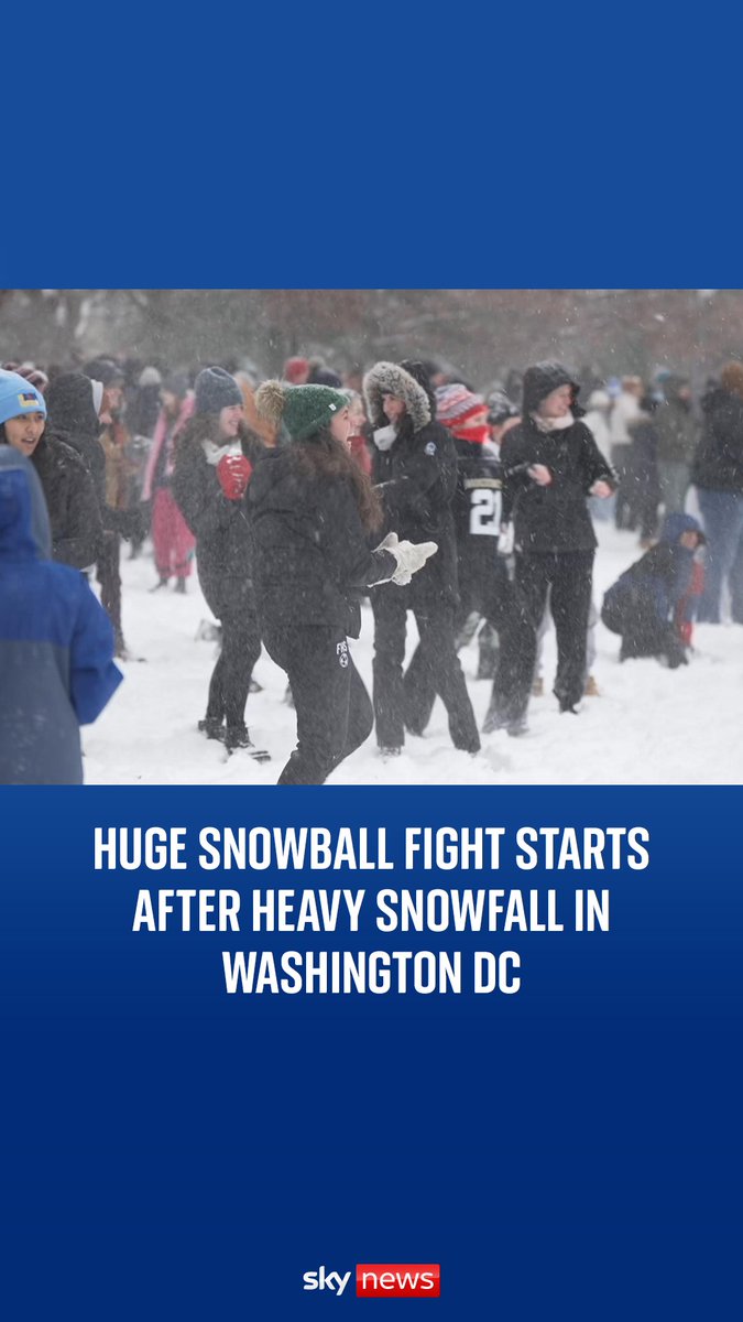 Watch as a huge snowball fight starts after heavy snowfall in Washington DC. The Washington DC Snowball Fight Association brought a huge crowd to Meridian Hill Park for a snow day tradition