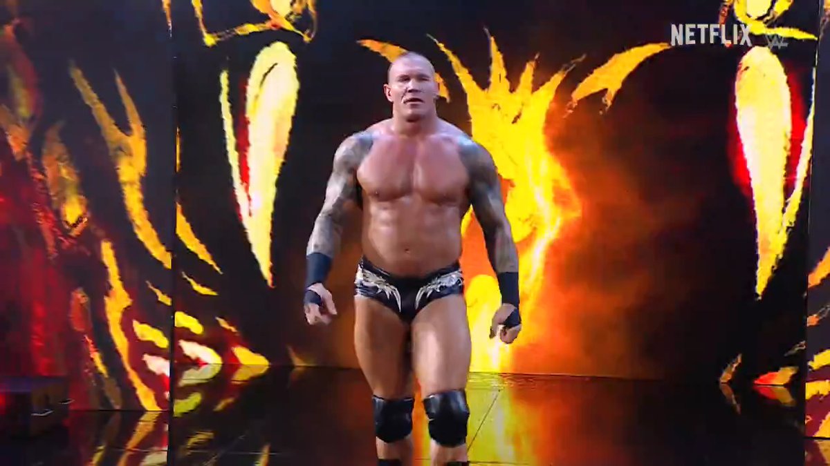 Sudah siap nonton mereka langsung di Netflix? WWE RAW live sekarang!
