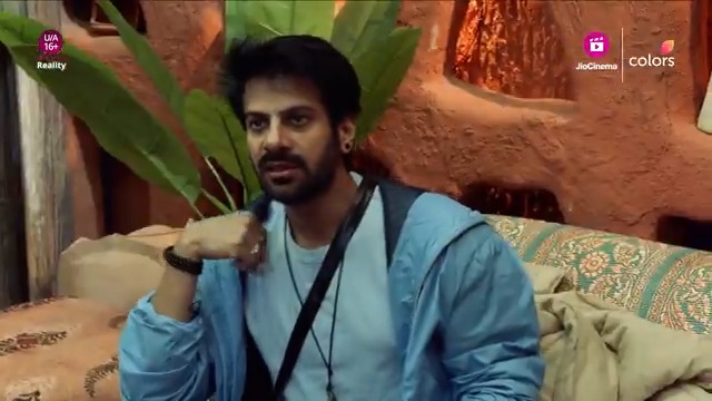 Duniya ke against jaa kar, Karan ne hamesha liya tha Shilpa ke liye stand. Lekin kya iss dosti par Shilpa hai ashamed? ๐ฎ Dekhiye #BiggBoss18 Colors TV aur #JioCinema par. #BB18 #BiggBoss18onJioCinema #BiggBoss Salman Khan Shilpa shirodkar Karan Veer Mehra