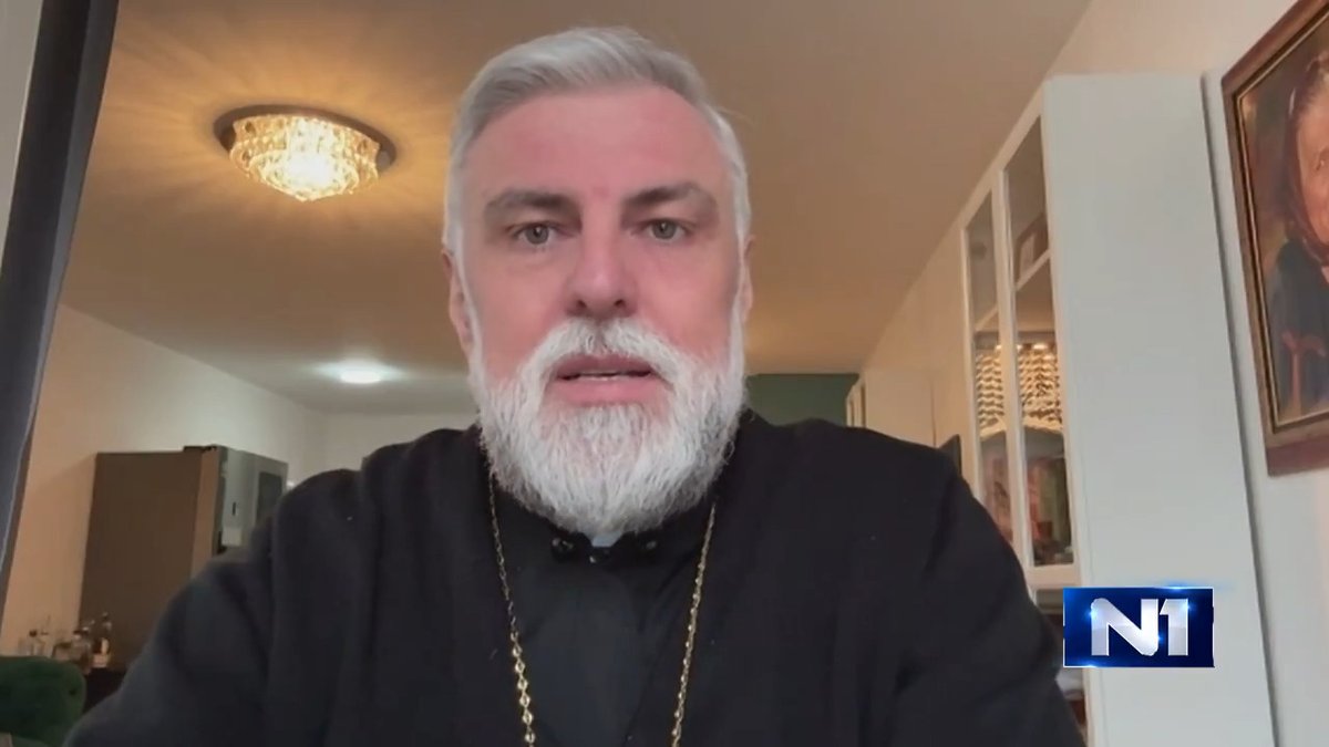 "Na nas je pala nadstrešnica početkom devedesetih, koja se zvala Jugoslavija. Imali smo utisak da je držimo, a ona nas je neprestano drobila. Ono što je različito danas je da ta deca neće da pridržavaju zidove koji neminovno padaju", rekao je vladika Diseldofra i Nemačke Grigorije u prazničnom intervju za N1 sa Tatjana Aleksic Ceo intervju možete pogledati na našem Youtube kanalu 👉