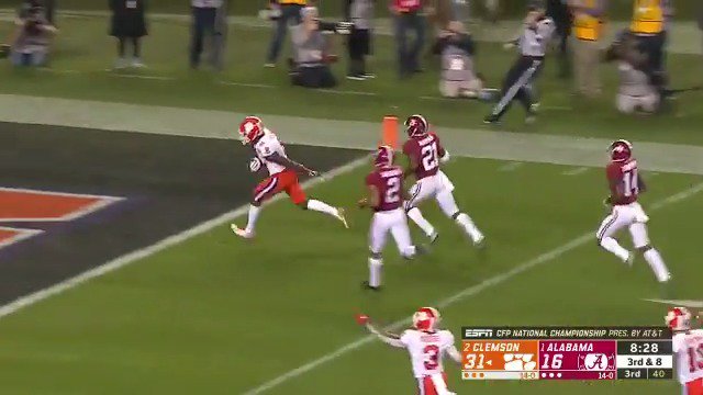 Six years ago today, Clemson climbed the mountain again with a 44-16 drubbing of Alabama in Levi Stadium. Justyn Ross had 6 catches for 153 yards and this touchdown. What a night.