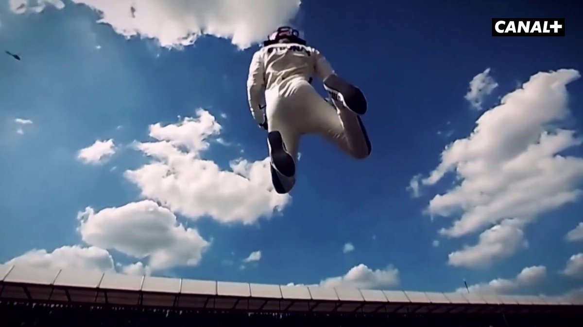 Les champions sont éternels. Lewis Hamilton est éternel 👑 L'aventure continue en 2025 ❤️