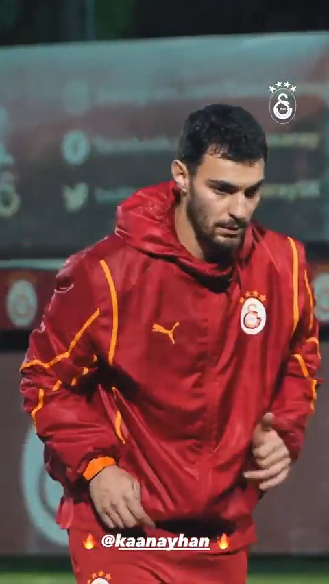 🥅 Kaan Ayhan'ın freekick denemeleri.