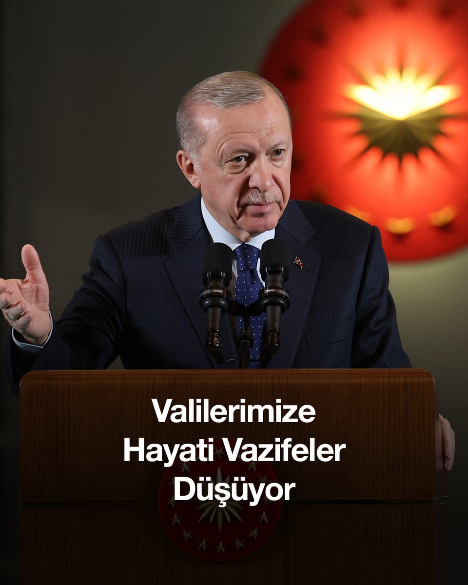 İllerimizde şahsımı temsilen görev yapan valilerimize çok hayati vazifeler düştüğünü bugün bir kez daha hatırlatmak istiyorum…