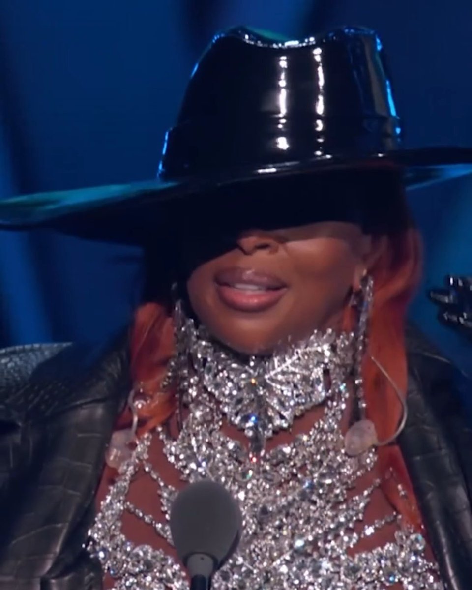 Congratulations to the queen of hip-hop soul, Mary J. Blige, on her legendary milestone! After a seven-year wait since first becoming eligible, she has finally been inducted into the Rock and Roll Hall of Fame. We celebrate Mary J. Blige on this well-deserved achievement, solidifying her place as one of the greatest singers of all time.