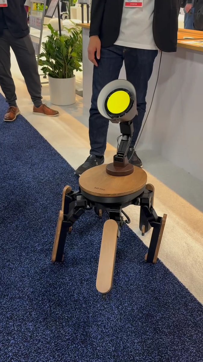 Spotted at #CES2025 🤖 Mi-Mo, a customizable general-purpose AI robot from Jizai, moving, waving, and dancing around