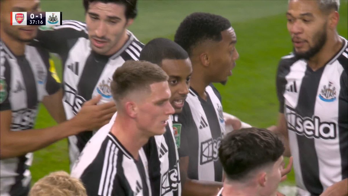 Who else but Alexander Isak? Newcastle break the deadlock in North London! 💥