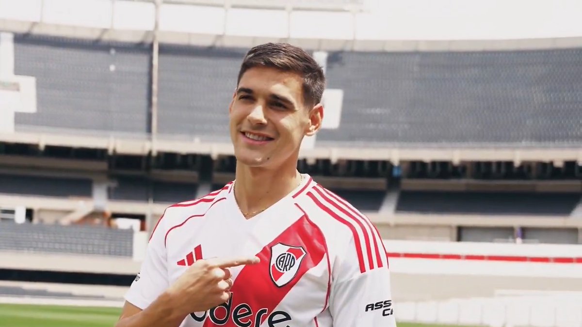 🎥 El Chino en casa, día 1. 🤍❤️🤍