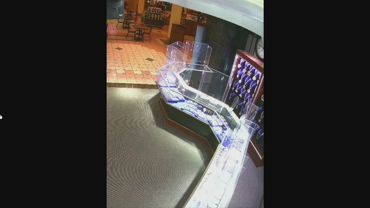 WATCH: Police are searching for suspects from a brazen smash-and-grab robbery last night at Dubai Jewelry inside The Mall at Greece Ridge. The group reportedly stole roughly $90,000 in merchandise. MORE: