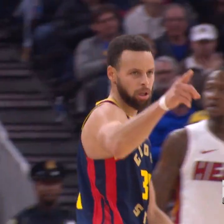 Steph doing what Steph does 👌 »