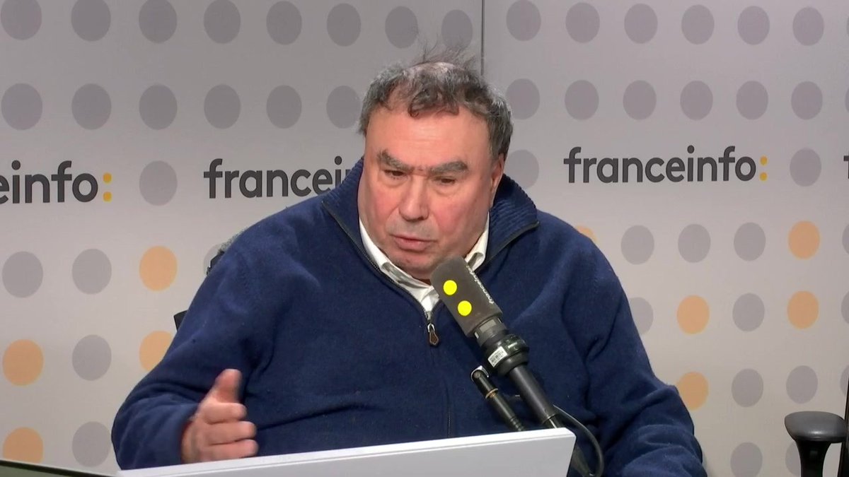 🔴➡️ "Il [J-M Le Pen] n'était qu'un exécutant de la bataille d'Alger, ce n'était pas un décideur. Ce sont d'autres décideurs qui sont importants, ceux qui étaient au pouvoir : Robert Lacoste et François Mitterrand", dit Benjamin Stora, historien spécialiste de l’Algérie.