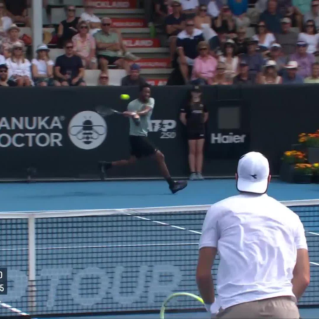 Ahaha Gael Monfils 🇫🇷 38 ans, mais toujours une machine de guerre athlétiquement ! Sa qualité de déplacement m'impressionnera toujours 😍