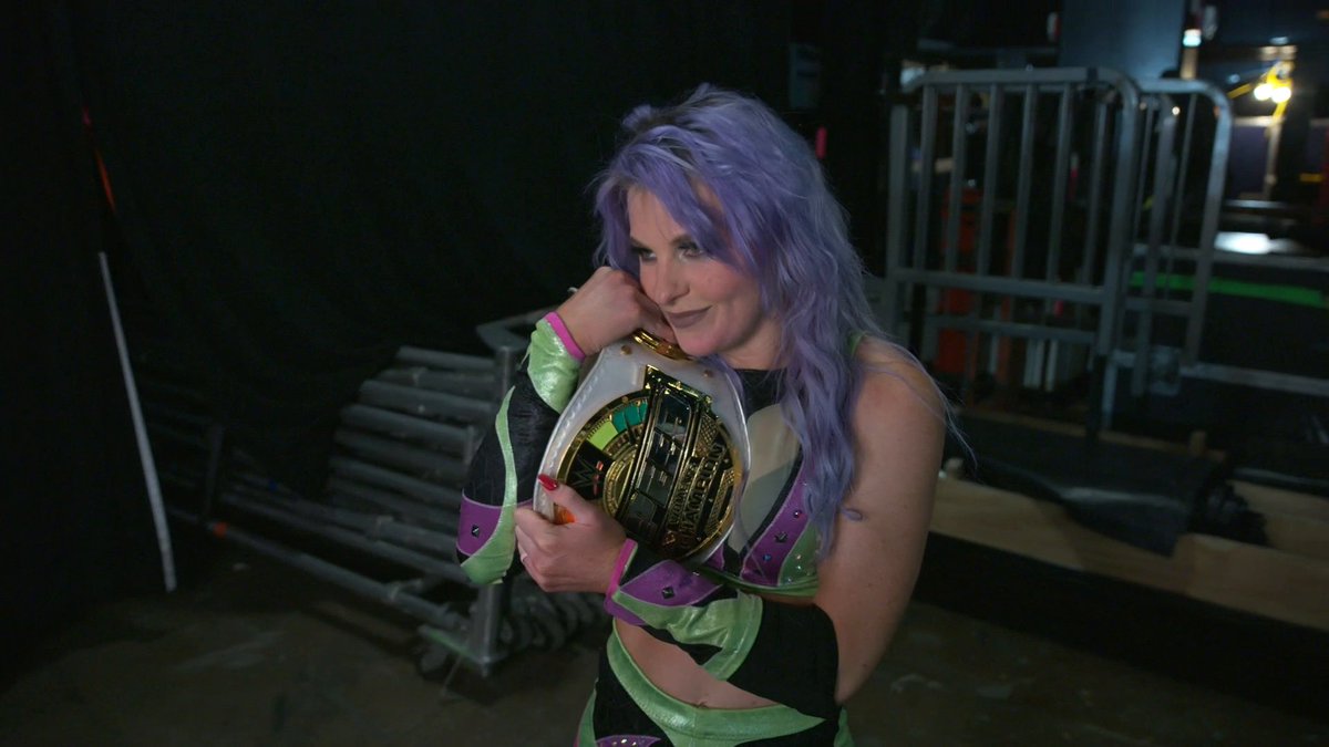 The #WWESpeed Women's Championship stays with Candice LeRae despite all of Nattie's efforts! 🏆