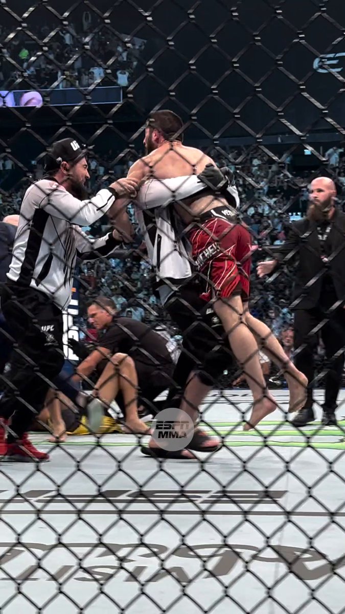 Khabib jumped in the Octagon after Islam won the title 😤 What a moment 👏 #UFC311