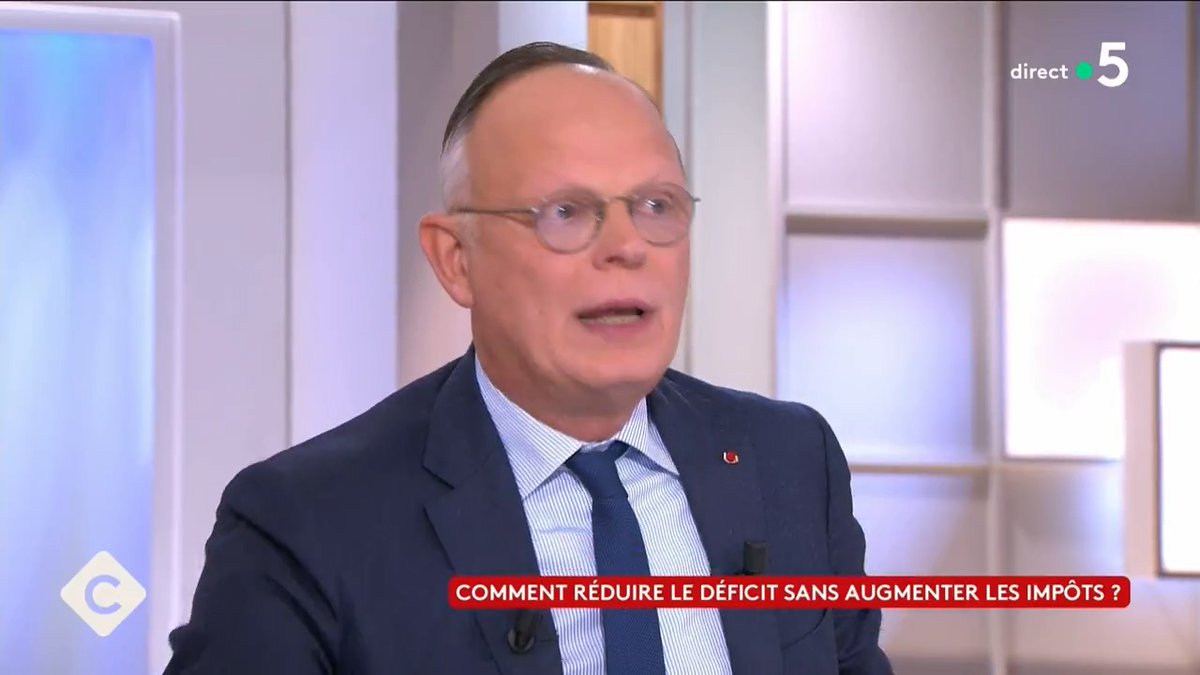 “J’ai des obsessions de souveraineté, d’autorité de l’État et d'indépendance de la France. On se place, par notre souci du confort immédiat, dans une situation dangereuse. Il faut construire un compromis et baisser la dépense publique.” Budget 2025 : Edouard Philippe dans #CàVous